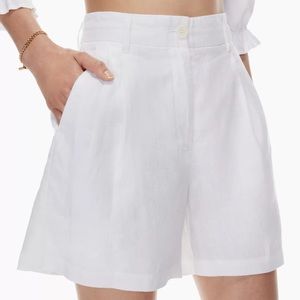 NWOT Aritzia Wilfred Chariot Linen Short in White